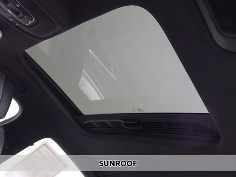 Used 2022 Audi A4 2.0T Premium Plus image 3