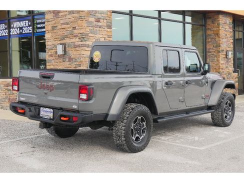 Used 2022 Jeep Gladiator Mojave w/ Cold Weather Group image 3