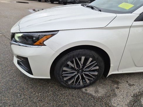 New 2025 Nissan Altima 2.5 SV w/ SV Premium Package image 6