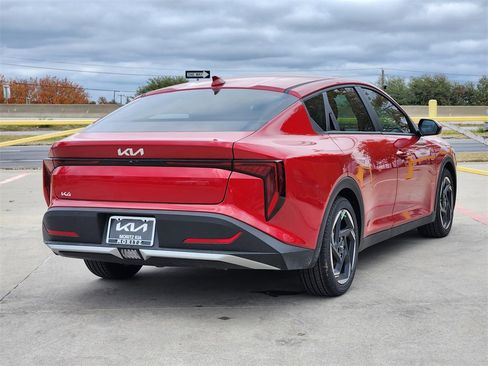 New 2025 Kia K4 EX image 4