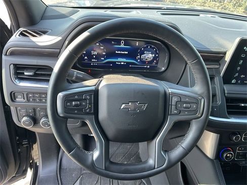 Used 2023 Chevrolet Tahoe Z71 w/ Luxury Package image 14