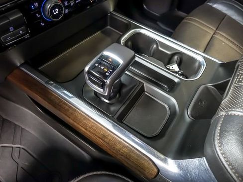 Certified 2022 Chevrolet Silverado 1500 High Country w/ High Country Premium Package AWD/4WD image 26
