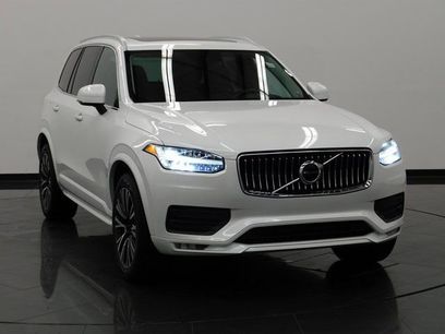 Used 2022 Volvo XC90 T6 Momentum