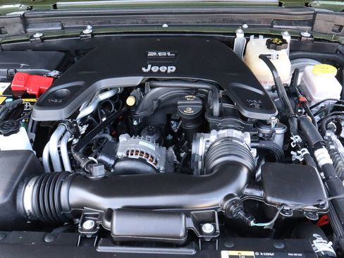 Used 2020 Jeep Wrangler Unlimited Sport S AWD/4WD image 20