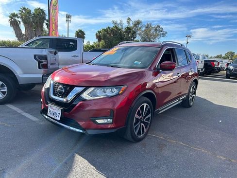 Used 2019 Nissan Rogue SL w/ Premium Package FWD image 3