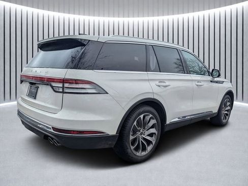 New 2025 Lincoln Aviator Reserve w/ Luxury Package image 3