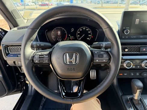 Certified 2025 Honda Civic Sport image 17