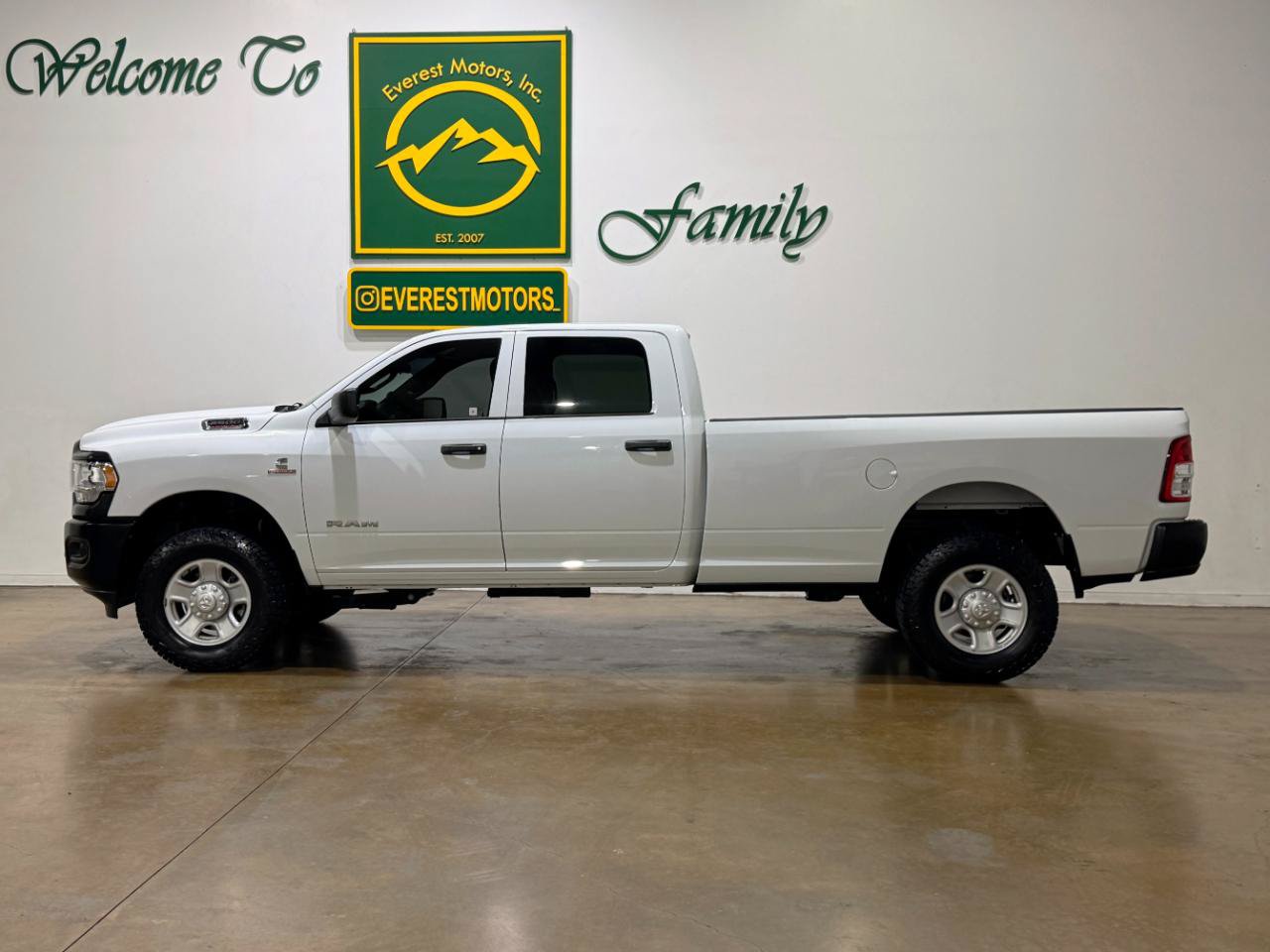 Used 2022 RAM 2500 Tradesman AWD/4WD image 5