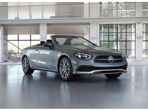 Used 2023 Mercedes-Benz E 450 4MATIC Cabriolet image 11