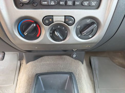 Used 2005 GMC Canyon SLE w/ Power Convenience Package image 16