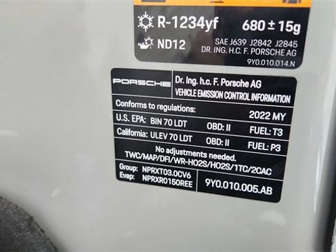 Used 2022 Porsche Cayenne image 61