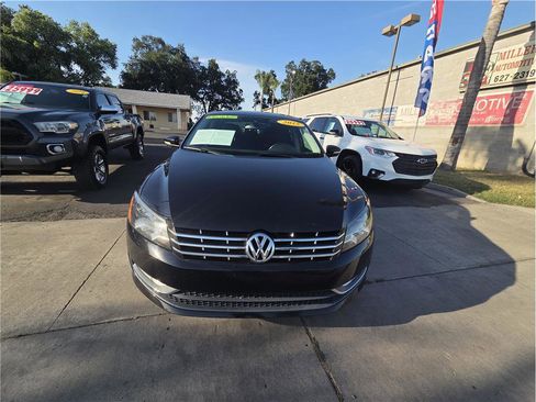 Used 2015 Volkswagen Passat TDI SEL Premium FWD image 2