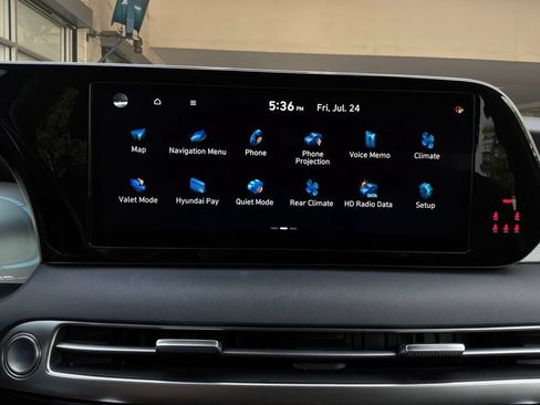 Used 2025 Hyundai Palisade SEL FWD image 31