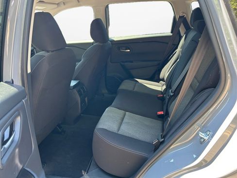 Used 2026 Nissan Rogue SV FWD image 16