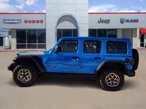 Used 2025 Jeep Wrangler Unlimited Rubicon image 3