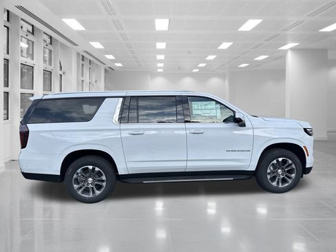 New 2025 Chevrolet Suburban LS image 4