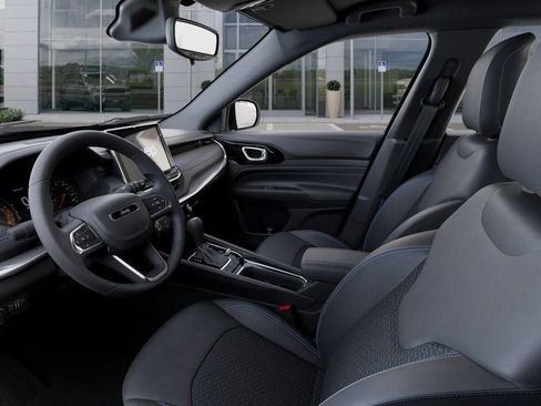 New 2026 Jeep Compass Latitude AWD/4WD image 22