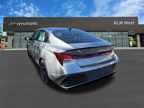 Certified 2026 Hyundai Elantra Sport FWD image 7