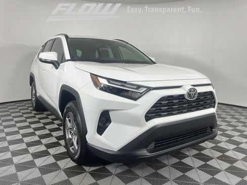 Used 2025 Toyota RAV4 XLE w/ Convenience Package AWD/4WD image 23