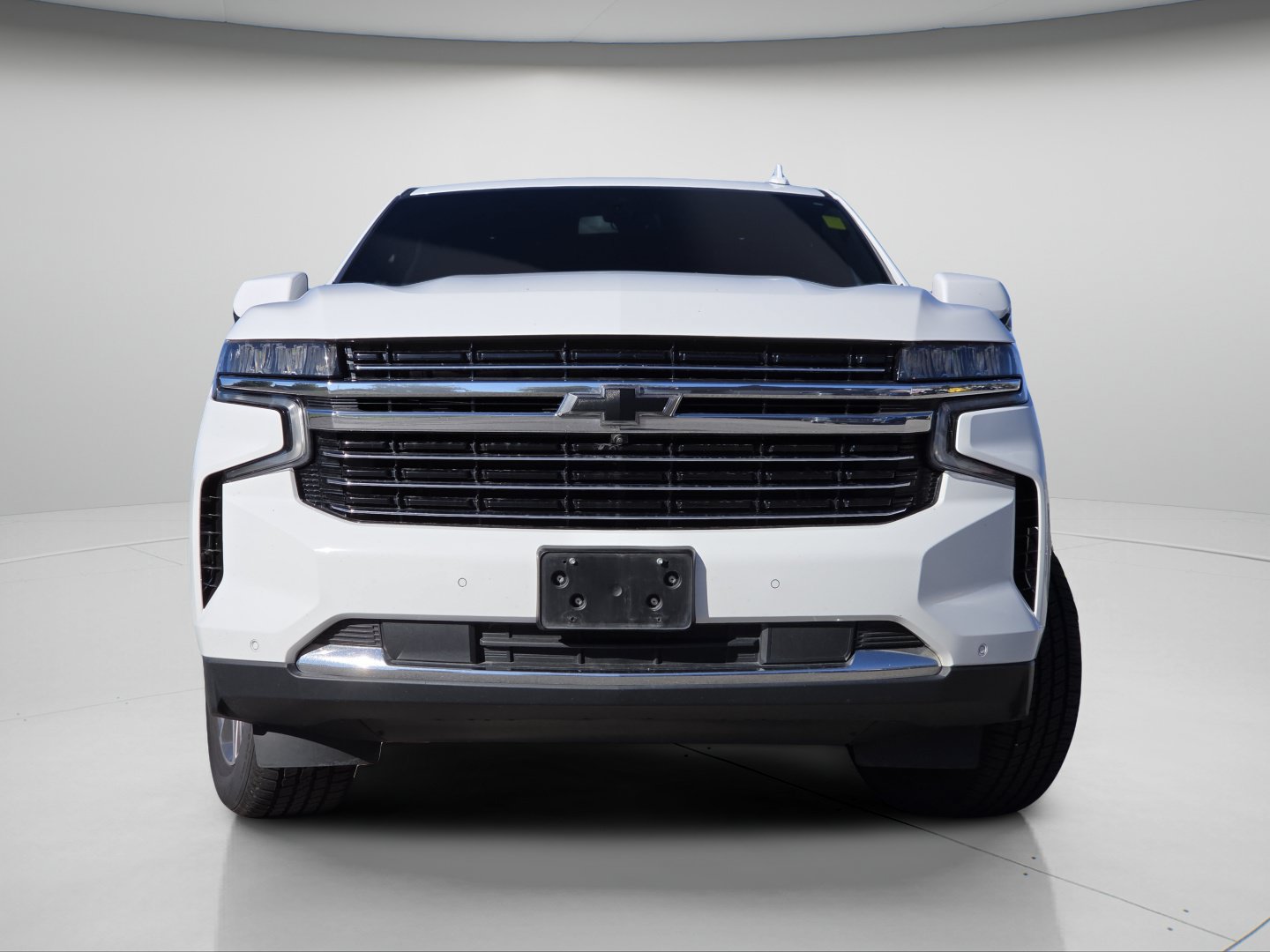Used 2022 Chevrolet Tahoe LT w/ LT Signature Package AWD/4WD image 3