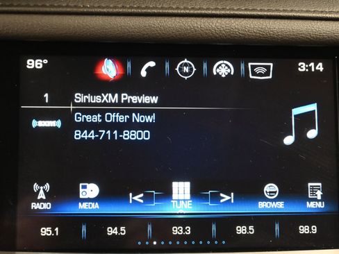 Used 2018 Cadillac XT5 Luxury w/ Driver Awareness Package image 17