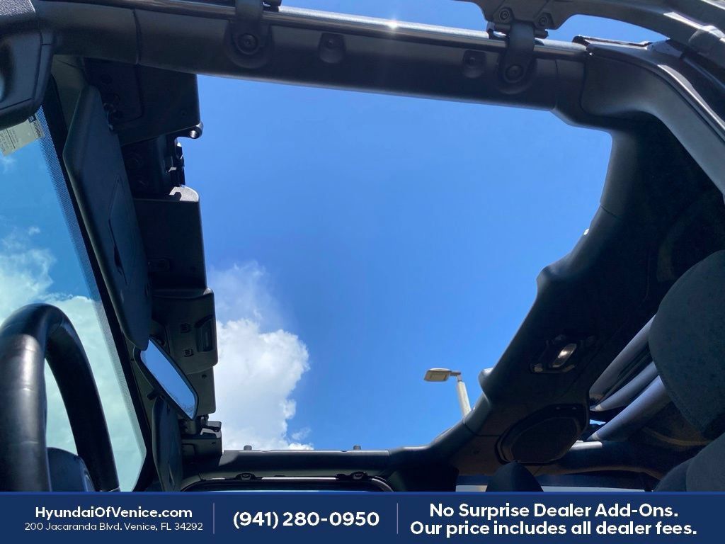 Used 2018 Jeep Wrangler Sport AWD/4WD image 5