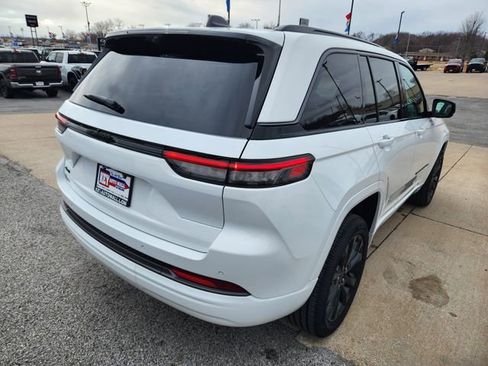 New 2026 Jeep Grand Cherokee Limited AWD/4WD image 3