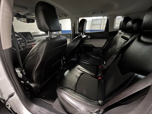 Used 2022 Jeep Compass Latitude image 15