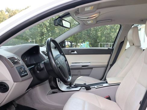 Used 2011 Volvo V50 T5 FWD image 10