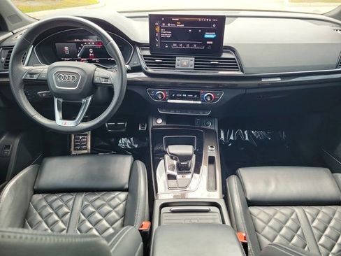 Used 2021 Audi SQ5 Premium Plus w/ Premium Plus Package image 2
