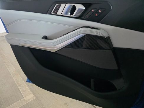 New 2026 BMW X5 M60i image 16