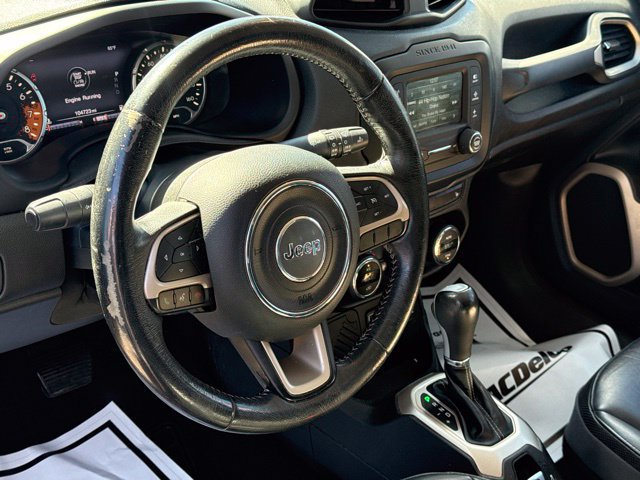 Used 2016 Jeep Renegade Limited FWD image 29