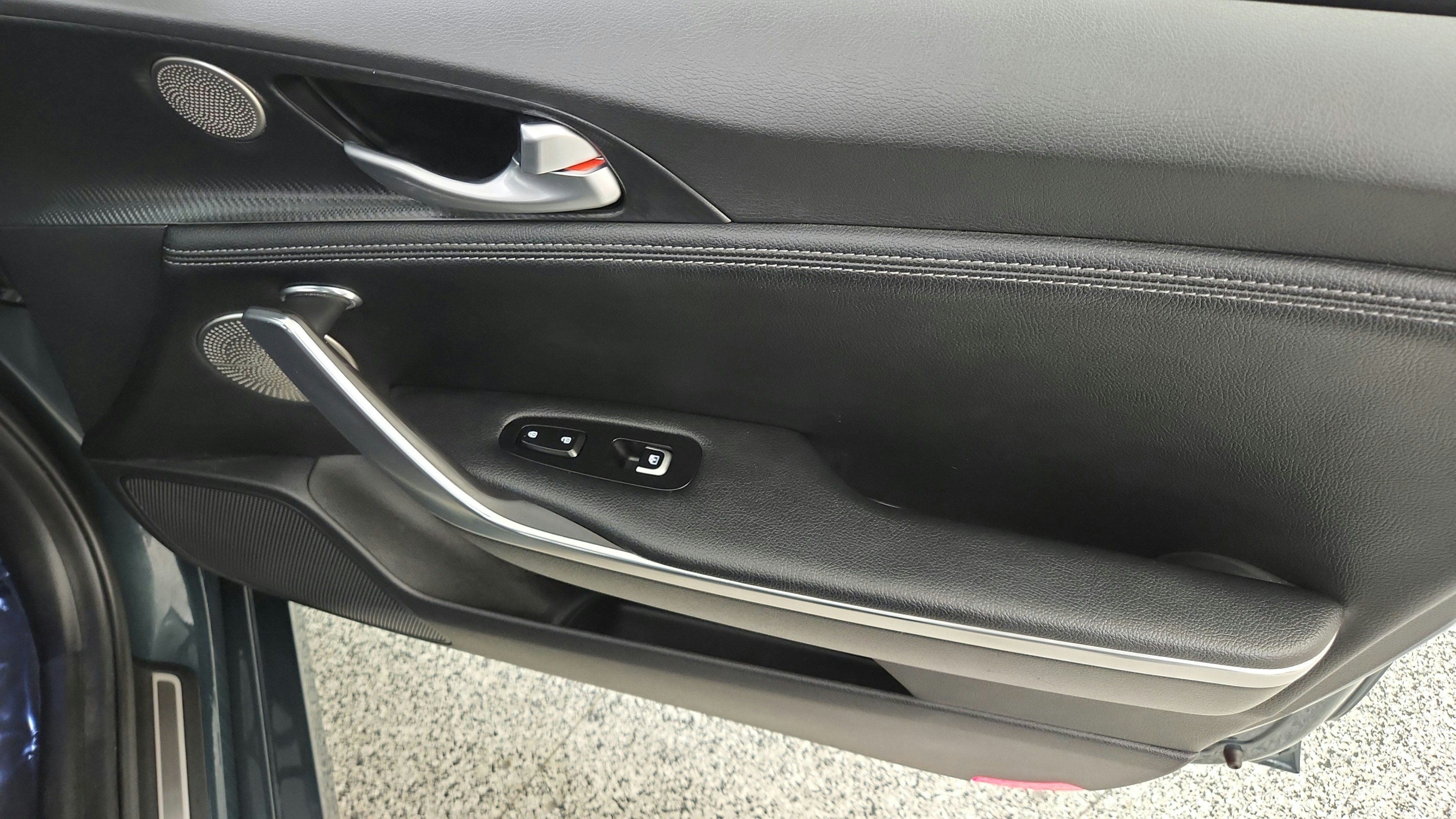 Used 2023 Kia Stinger GT-Line w/ Sun & Sound Package AWD/4WD image 34