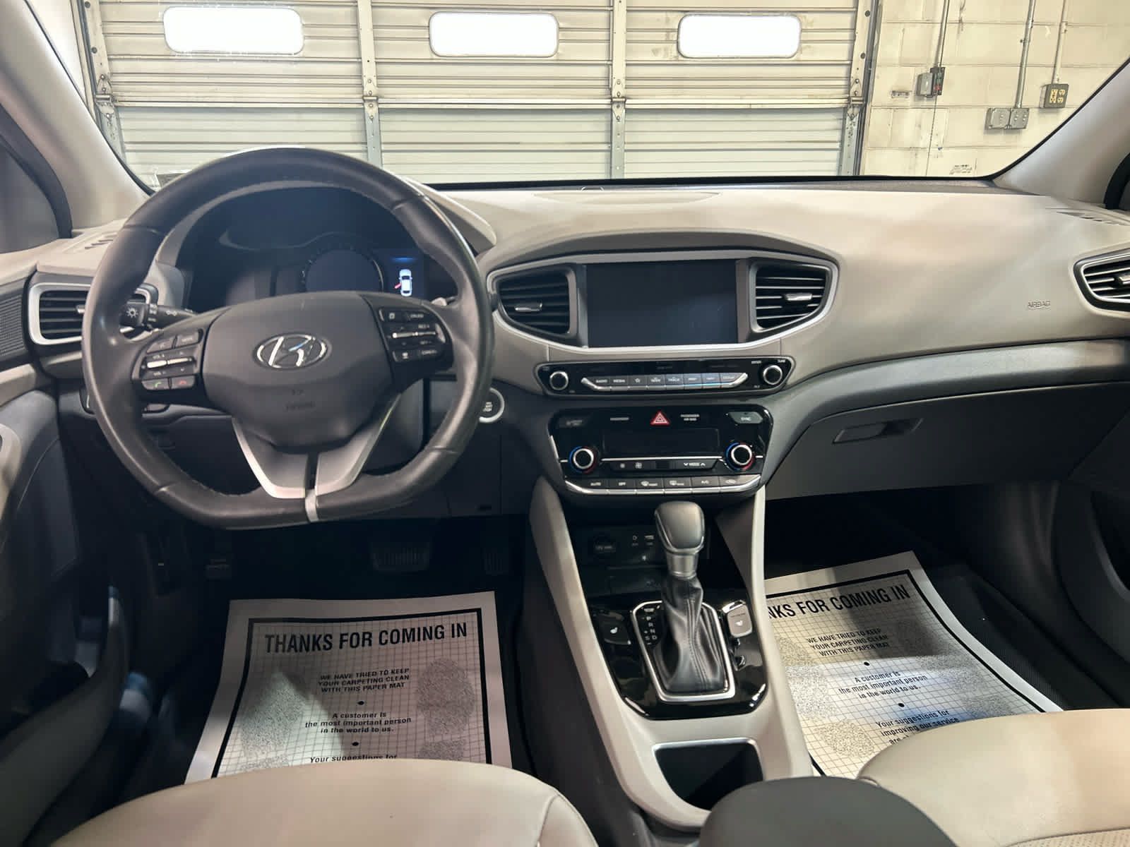 Used 2019 Hyundai Ioniq Limited w/ Ultimate Package 02 FWD image 4