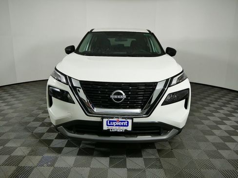 Used 2023 Nissan Rogue S image 3