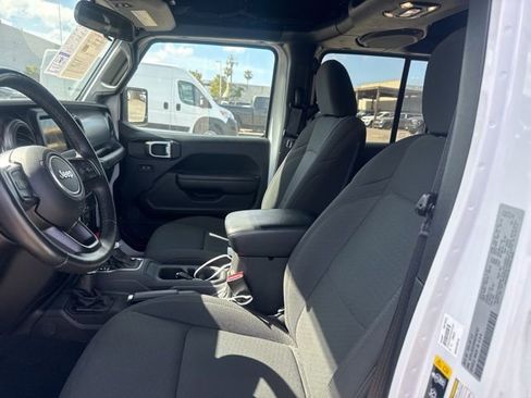 Used 2022 Jeep Wrangler Unlimited Sport AWD/4WD image 9