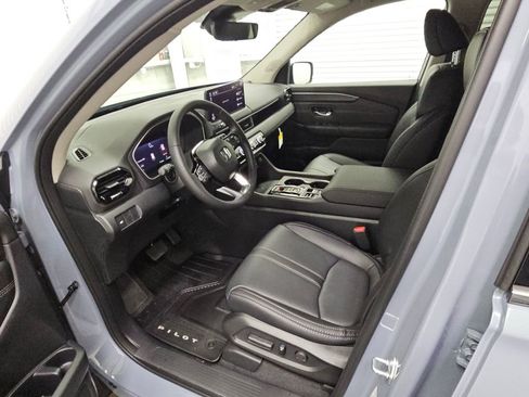 New 2026 Honda Pilot Touring image 10