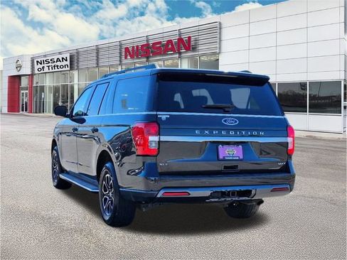 Used 2023 Ford Expedition Max XLT image 5