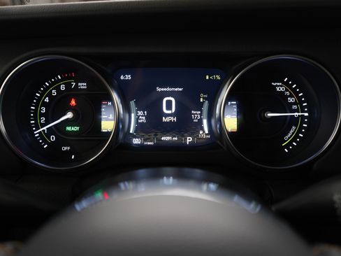 Used 2022 Jeep Wrangler Unlimited Sahara image 24