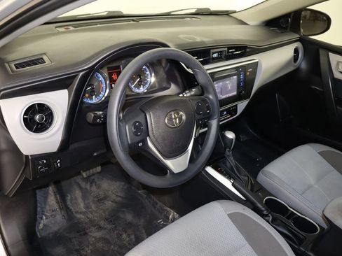 Used 2017 Toyota Corolla LE FWD image 24