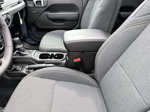 New 2026 Jeep Wrangler Unlimited Sport image 9