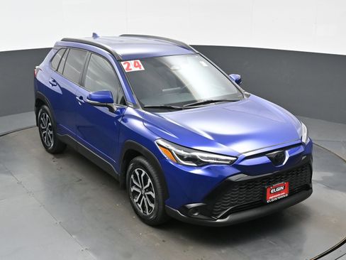 Used 2024 Toyota Corolla Cross AWD Hybrid image 33
