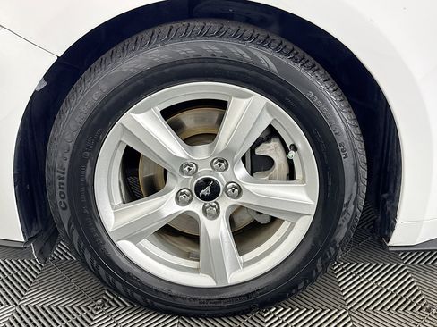 Used 2018 Ford Mustang Coupe image 33