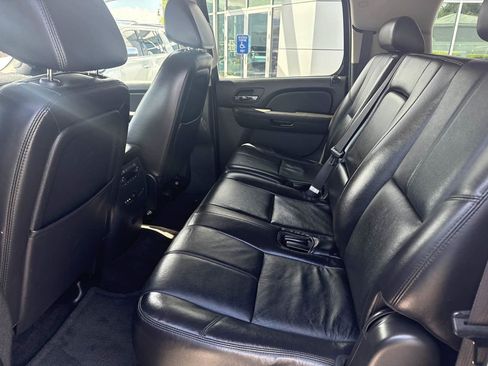 Used 2009 Chevrolet Suburban LT AWD/4WD image 13