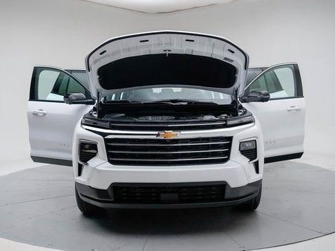 New 2026 Chevrolet Traverse LT w/ Enhanced Driving Package FWD image 16