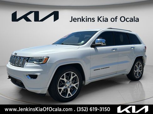 Used 2020 Jeep Grand Cherokee Overland AWD/4WD image 7