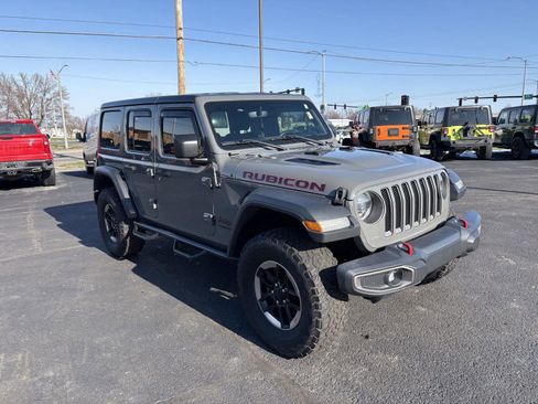 Used 2018 Jeep Wrangler Unlimited Rubicon w/ Dual Top Group image 2