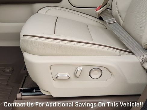 New 2026 GMC Yukon Denali w/ LPO, Floor Liner Package AWD/4WD image 17