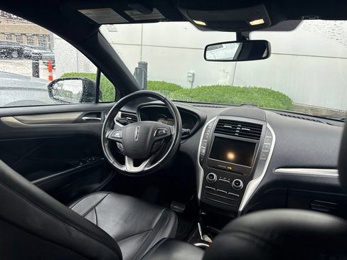 Used 2018 Lincoln MKC Premiere FWD image 22