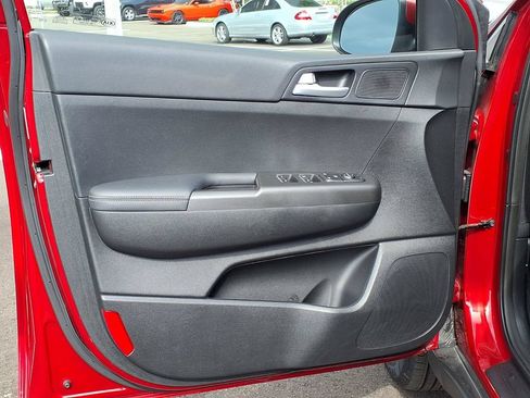 Used 2020 Kia Sportage LX FWD image 24